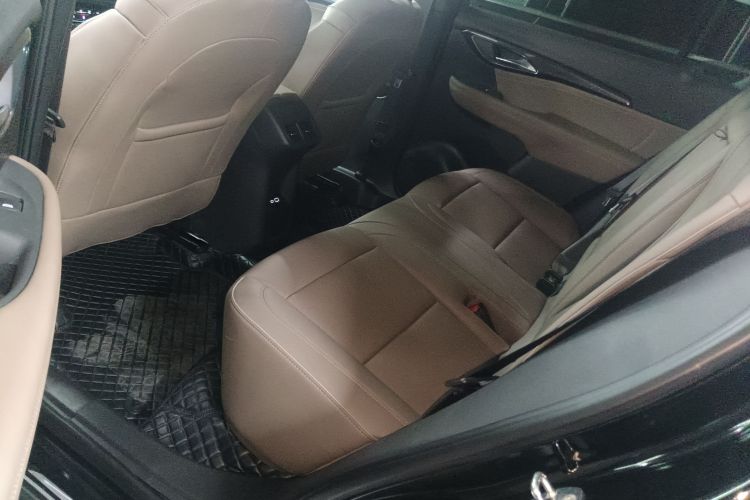 别克 2022款 昂科威Plus 652T 五座豪华型中控内饰21