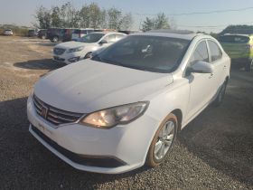 荣威360 2015款 1.5L 自动豪华版