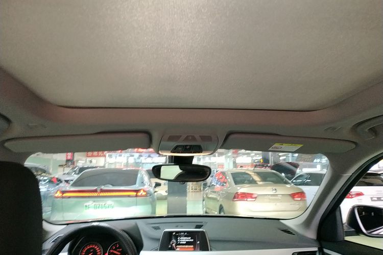 宝马X1 2016款 sDrive18Li 尊享型中控内饰22