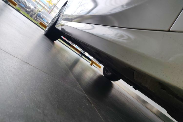 宝马1系 2021款 改款 120i M运动曜夜版局部细节9001