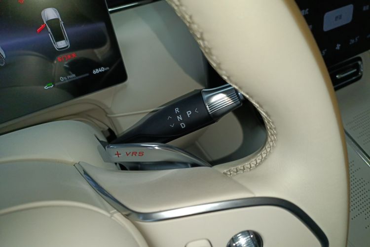 岚图汽车 岚图FREE 2025款 FREE+ 四驱乾崑版局部细节18