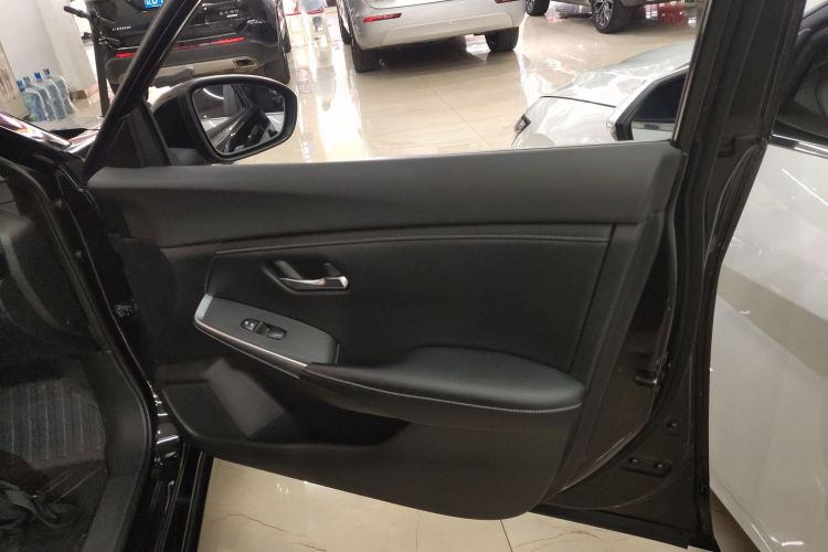 日产 轩逸 2021款 1.6L XL CVT悦享版中控内饰7005