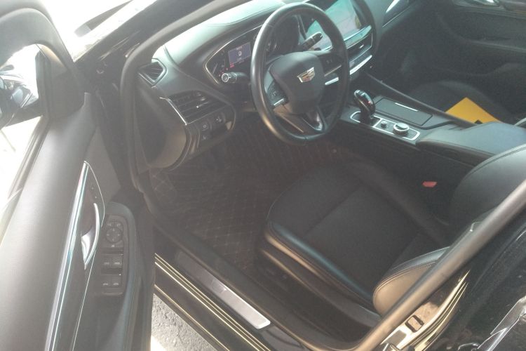 凯迪拉克CT5 2020款 改款 28T 技术型中控内饰7003