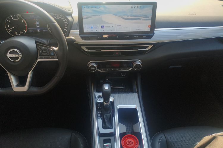 日产 天籁 2022款 2.0T XL 进享版中控内饰16