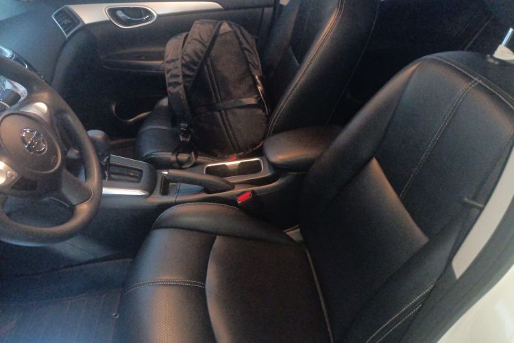 日产 轩逸 2022款 经典 1.6XE CVT舒适版局部细节19