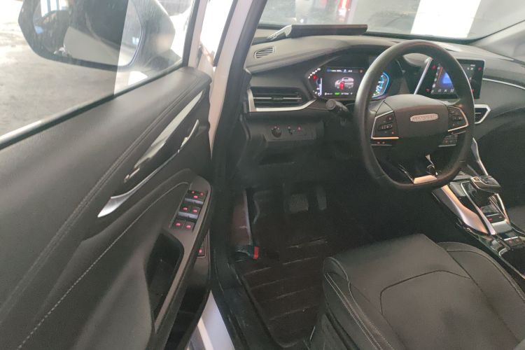 上汽大通MAXUS EUNIQ 5 2020款 1.3T PLUG IN 精英版中控内饰7003