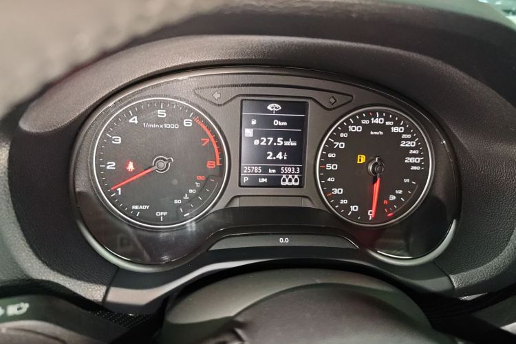 奥迪Q2L 2018款 35 TFSI 上市专享版 国V中控内饰14