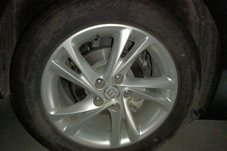 别克 君威 2020款 552T 精英型车身外观6008