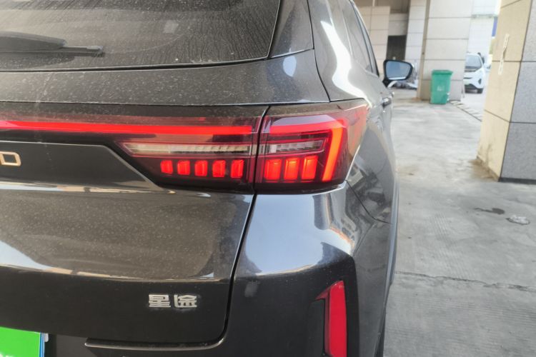 星途追风 2022款 凡尔赛版 1.6T DCT乘风起版车身外观9
