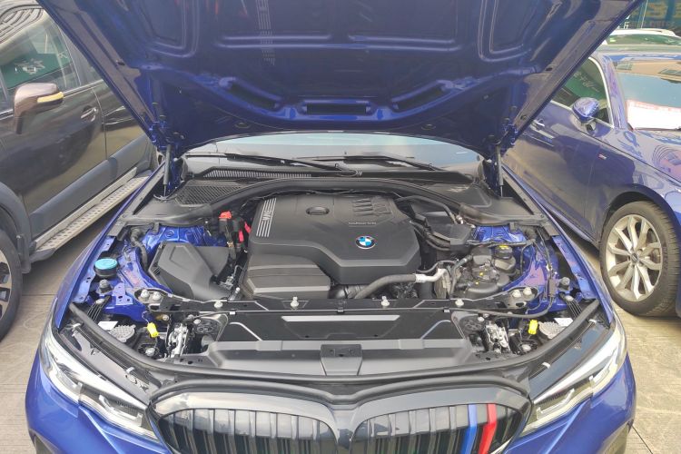 宝马3系 2020款 改款 325Li M运动曜夜套装机舱底盘24