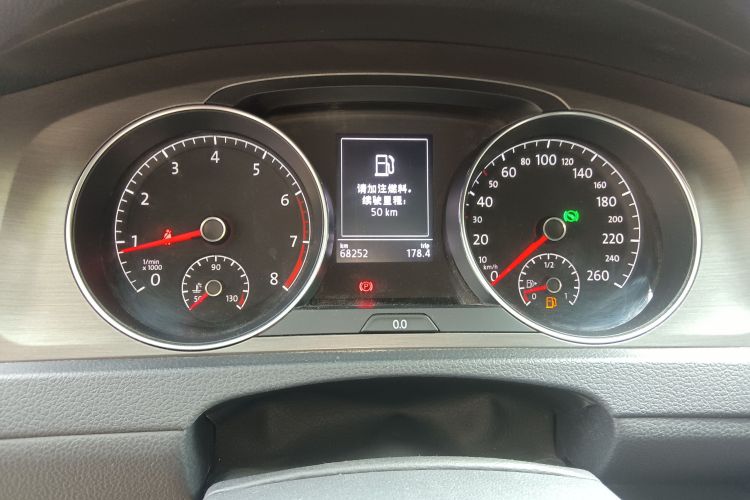 大众 高尔夫 2016款 230TSI 自动舒适型局部细节14