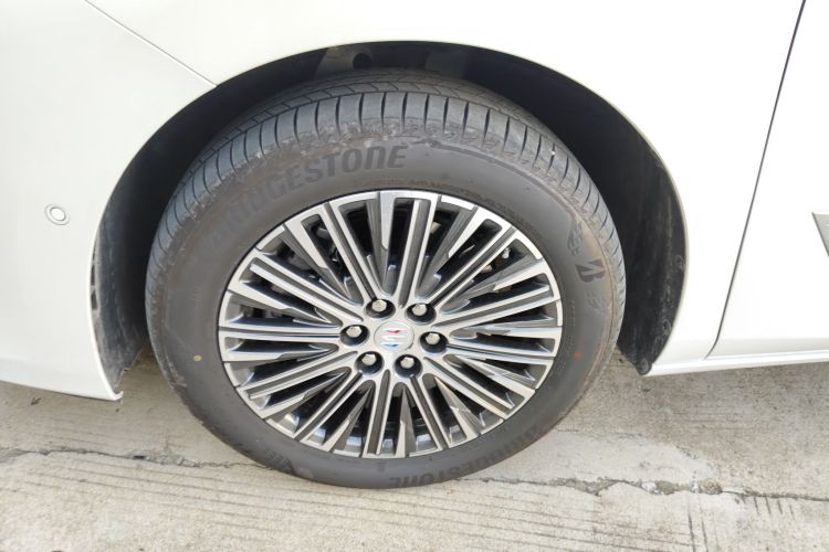 别克GL8新能源 2024款 陆尊 奢享版 6座车身外观6007