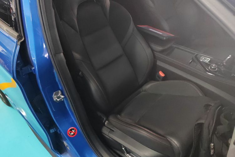 领克03 2020款 2.0TD 自动劲Pro版局部细节41