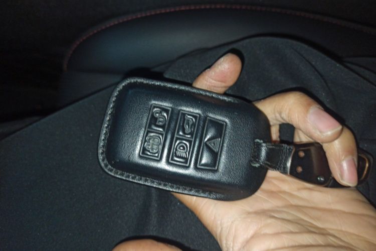 路虎 发现运动版 2021款 249PS R-Dynamic SE 性能科技版 7座中控内饰7001