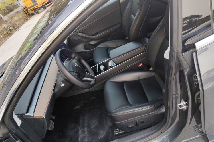 特斯拉 Model 3 2019款 标准续航后驱升级版中控内饰19