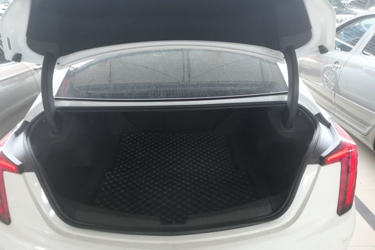 凯迪拉克CT5 2022款 28T 豪华型（标准版）机舱底盘23