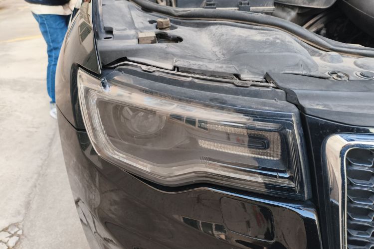 Jeep 大切诺基(进口) 2017款 3.0L 舒享导航版车身外观8