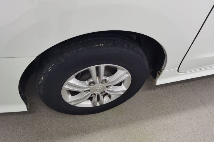 上汽大通MAXUS 大通G10 2022款 2.0T 自动智享版 汽油 7座车身外观6008