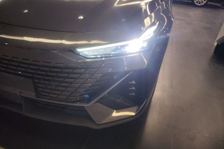 长安UNI-V 智电iDD 2023款  智电iDD 1.5T 113km智趣型（飞快版）局部细节36