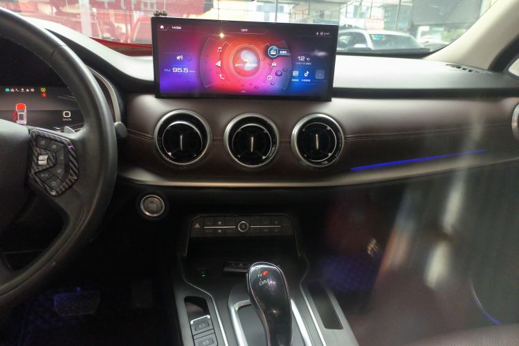 魏牌 VV6 2021款 2.0T 两驱智享+局部细节16