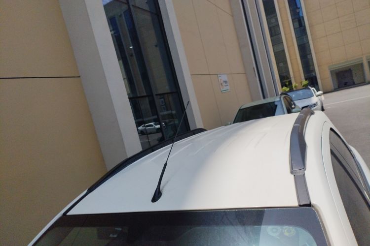 福特 翼搏 2013款 1.5L 手动风尚型车身外观57