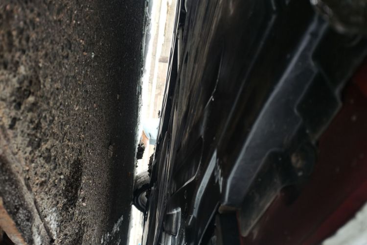 奔驰C级 2018款 C 200 L 运动版 成就特别版局部细节9002