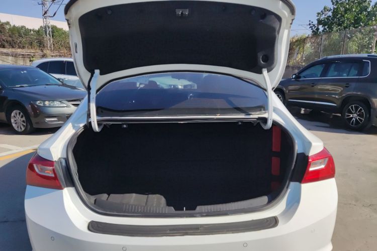 雪佛兰 迈锐宝XL 2018款 530T 自动锐逸版机舱底盘23