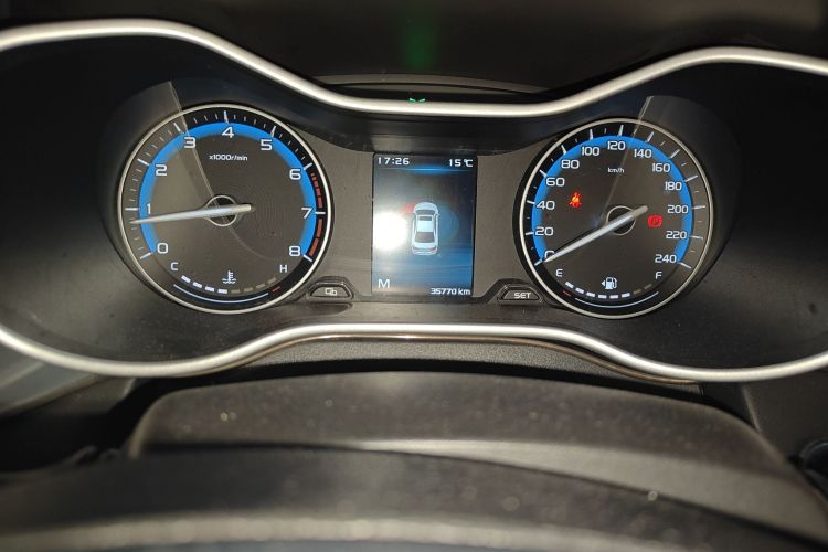 吉利汽车 帝豪 2019款  领军版 1.5L 手动豪华型 国VI中控内饰15