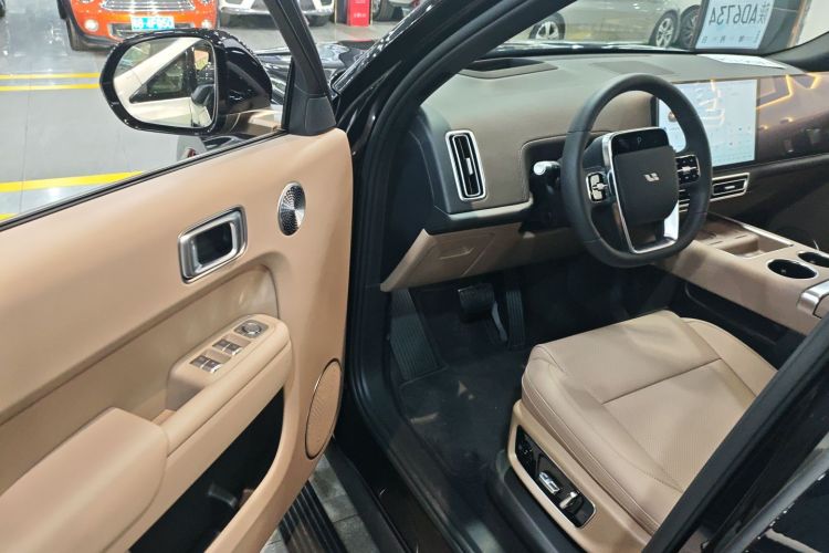 理想汽车 理想L9 2025款 Ultra 智能焕新版中控内饰20