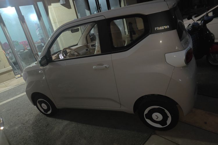 五菱汽车 宏光MINIEV 2024款 第三代 215km 青春版车身外观6003