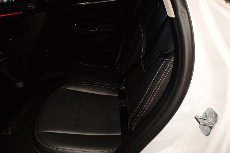 哈弗H6 2022款  第三代 1.5T 自动两驱Supreme+中控内饰21