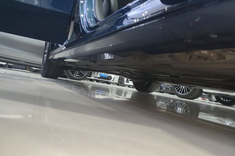 奔驰A级 2019款 A 180 L 运动轿车局部细节9001