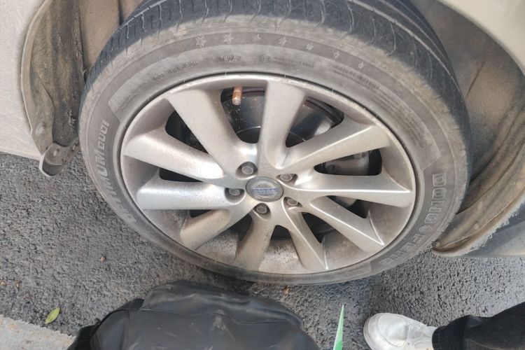 沃尔沃S60 2016款 S60L T4 智远版车身外观10