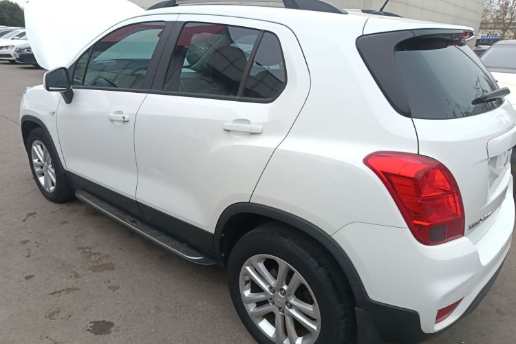 雪佛兰 创酷 2017款 1.4T 自动两驱舒适型车身外观4