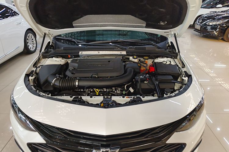 雪佛兰 迈锐宝XL 2023款 Redline 2.0T 锐动版机舱底盘24