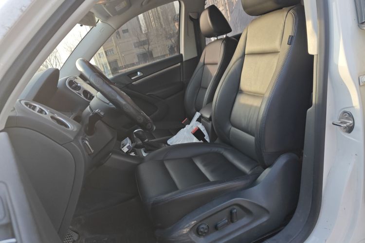 大众 途观 2015款 1.8TSI 自动两驱舒适版中控内饰19