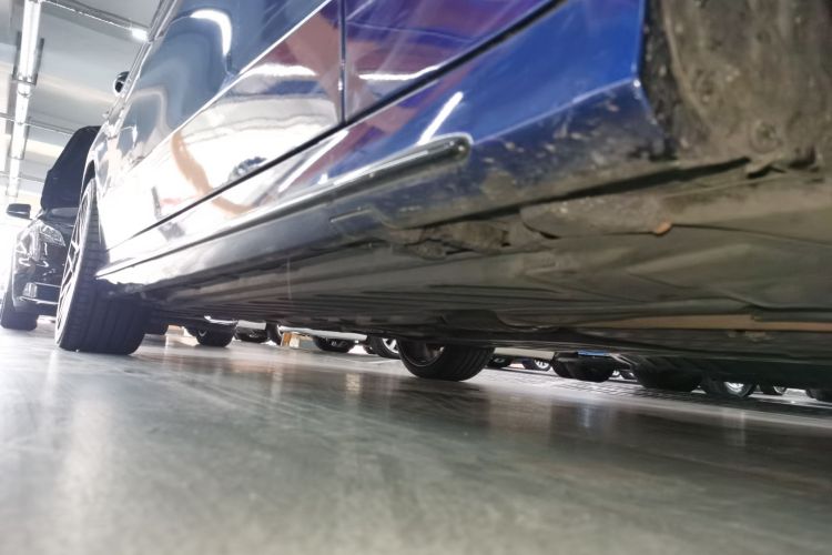 奔驰C级 2019款 C 260 运动版局部细节9001