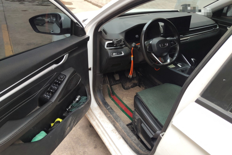 吉利汽车 帝豪 2023款 第4代冠军版 1.5L 手动豪华型中控内饰20