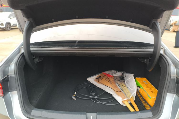 比亚迪 秦PLUS 2023款 冠军版 DM-i 55KM领先型局部细节23