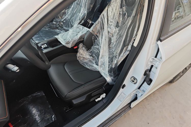 东风风神 奕炫 2024款 1.5L 自动劲速版中控内饰19