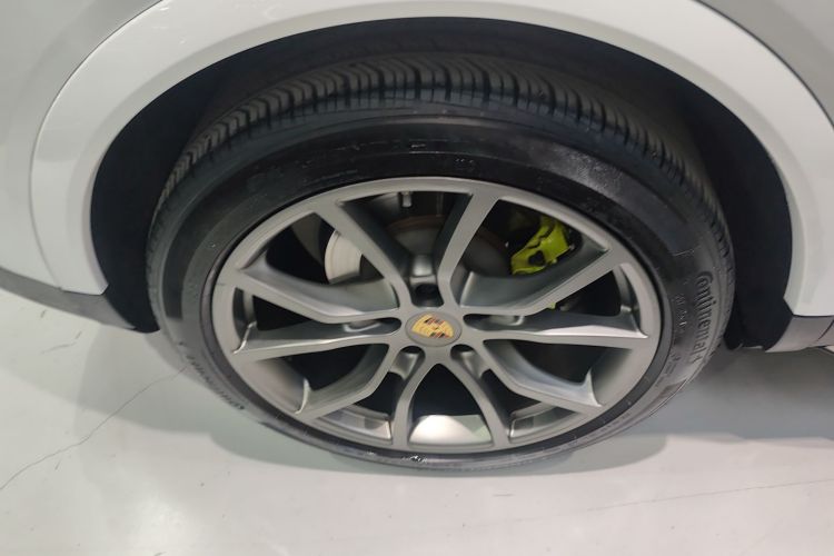 保时捷 Cayenne新能源 2023款 Cayenne E-Hybrid 2.0T车身外观6008