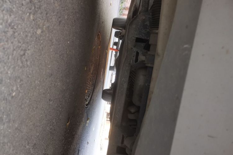 五菱汽车 五菱宏光 2019款 1.5L S标准型国VI LAR局部细节9008