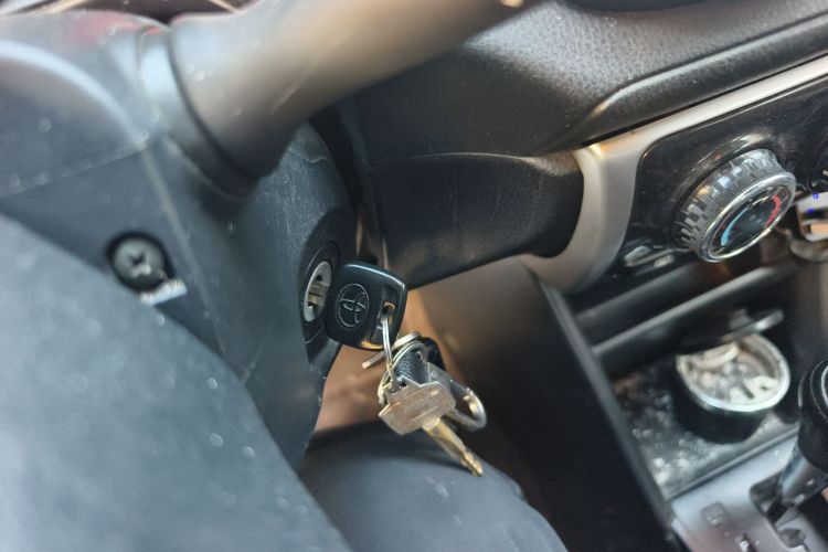 丰田 威驰 2019款 1.5L CVT创行版中控内饰11