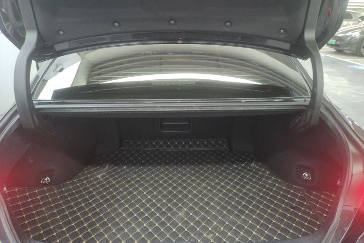 雷克萨斯ES 2022款 300h 卓越版机舱底盘23