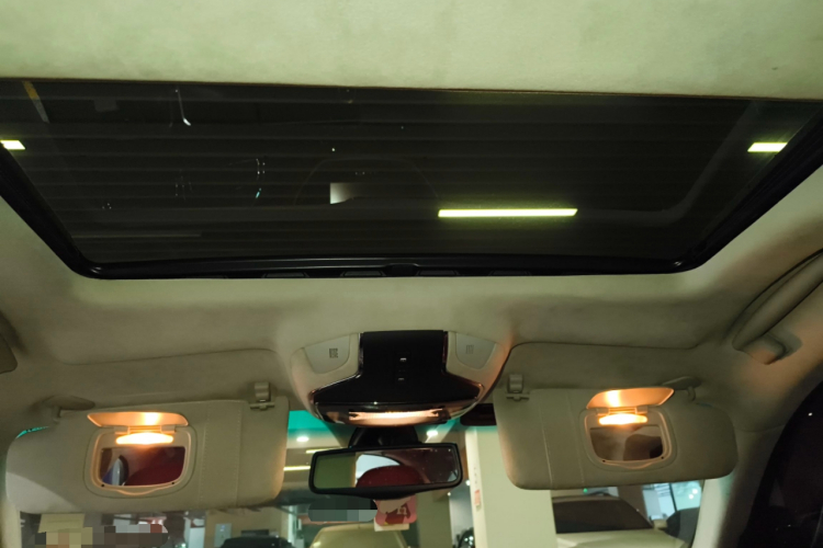 玛莎拉蒂 Ghibli 2014款 3.0T 标准版中控内饰22