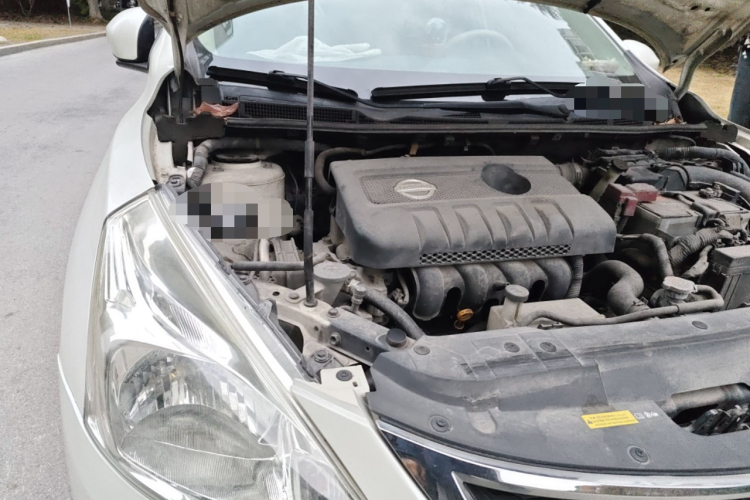 日产 骐达TIIDA 2011款 1.6L CVT智能型局部细节9006