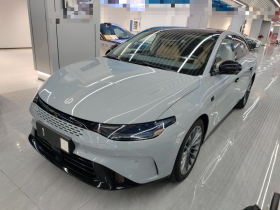 零跑汽车 零跑C01 2024款 增程 316尊享版