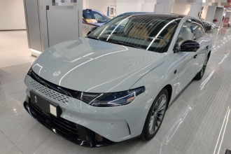 零跑汽车 零跑C01 2024款 增程 316尊享版