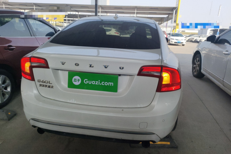 沃尔沃S60 2015款 S60L 2.0T 智远版车身外观6