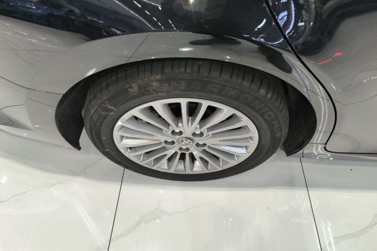 丰田 凯美瑞 2024款 2.0E 精英版车身外观6008